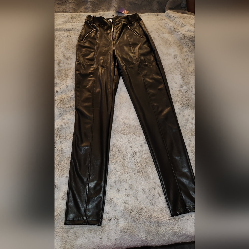 NWT !! FAUX LEATHER PANTS ! - Picture 1 of 2
